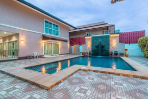 downtown 4 bedrooms premium pool villa
